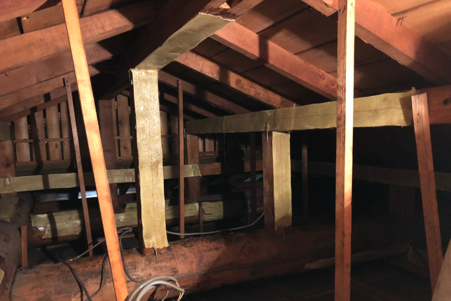 施工後の小屋裏