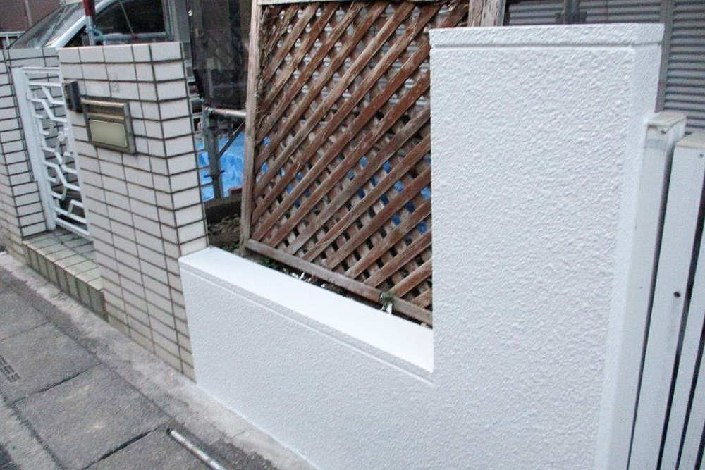 塗装後のブロック塀