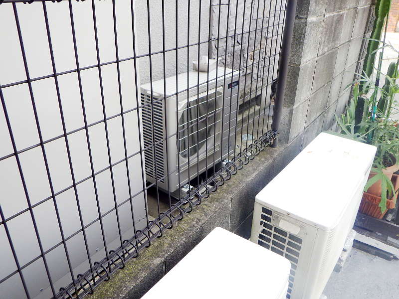 交換後のヒートポンプユニット