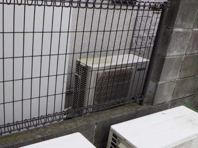 交換前のヒートポンプユニット