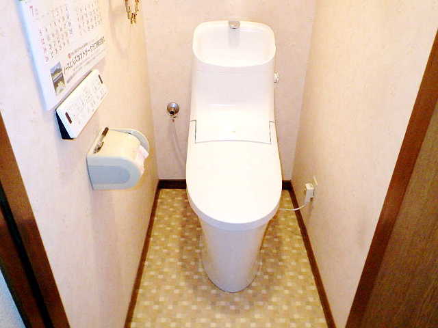 新しいトイレの取り付け