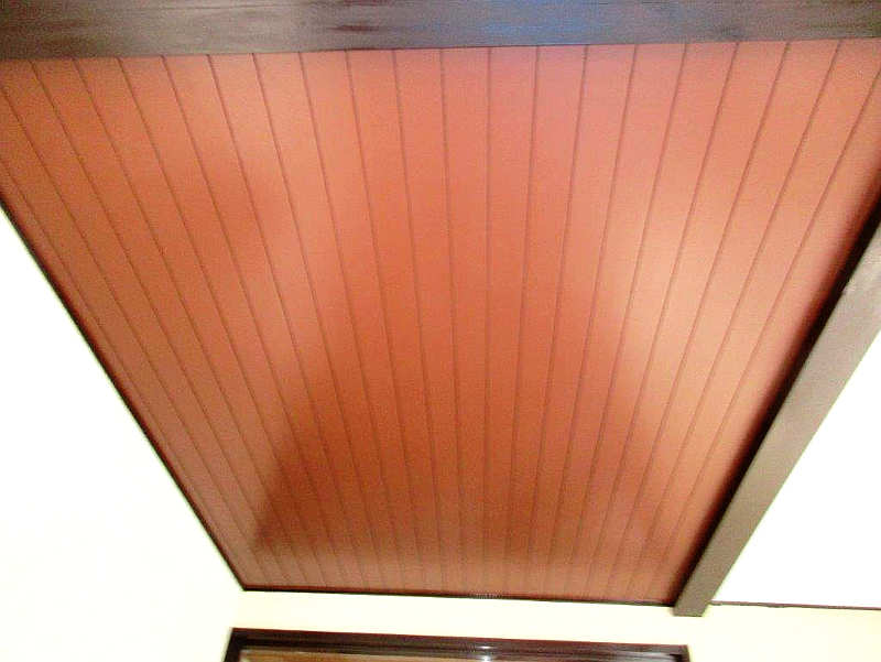塗装後の室内天井木部