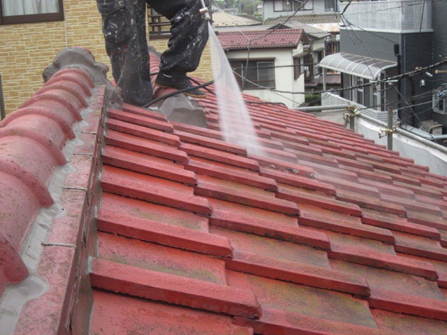 屋根の高圧洗浄