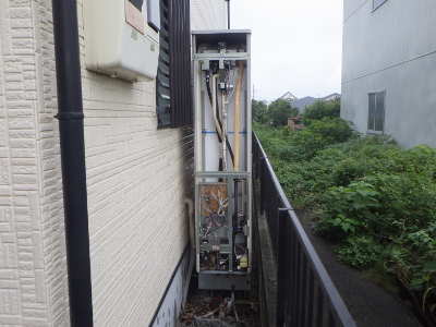 交換前のエコキュート