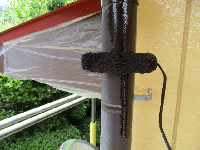 竪樋の塗装