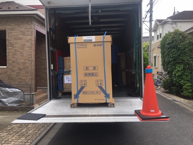 蓄電池運搬