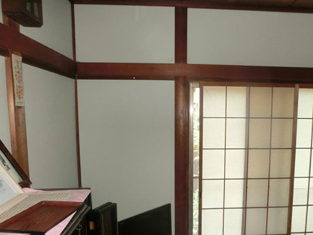 壁紙張り込み
