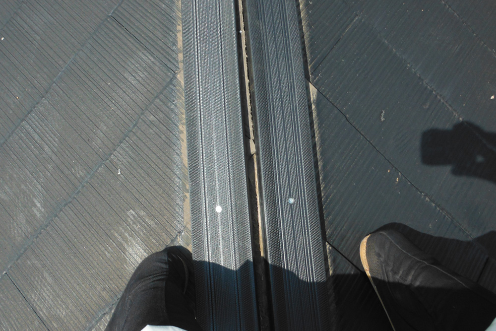 埼玉県さいたま市西区　屋根棟板金交換