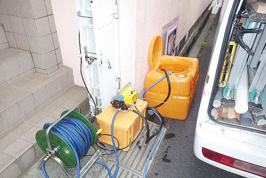 専用の容器