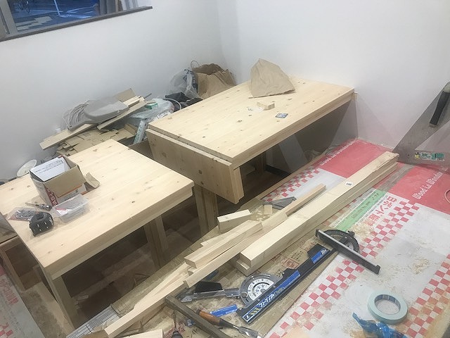 テーブル造作