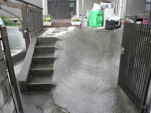 施工前の玄関部分