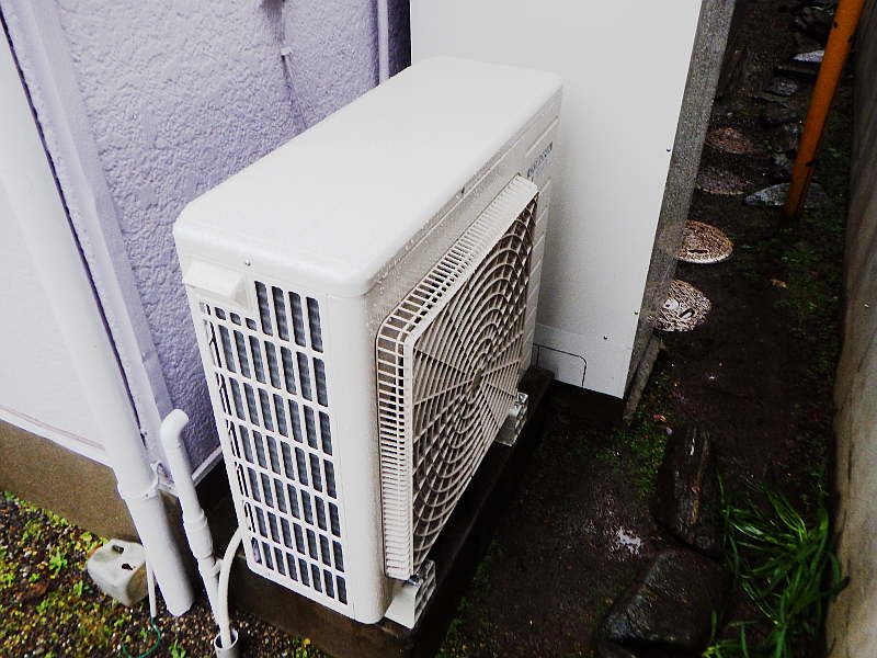 交換後のヒートポンプユニット