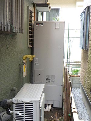 交換前のエコキュート
