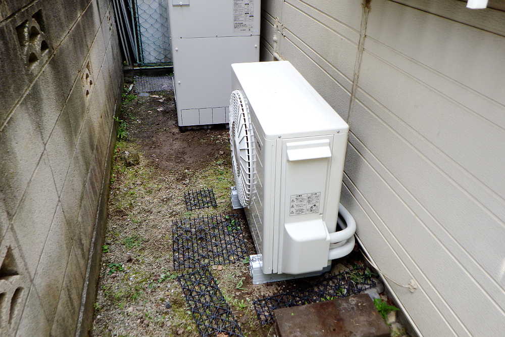 設置後のヒートポンプユニット