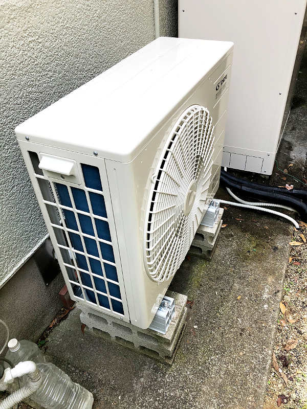 交換後のヒートポンプユニット