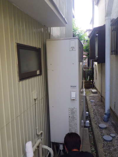 交換前のエコキュート