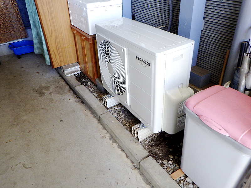 交換後のヒートポンプユニット