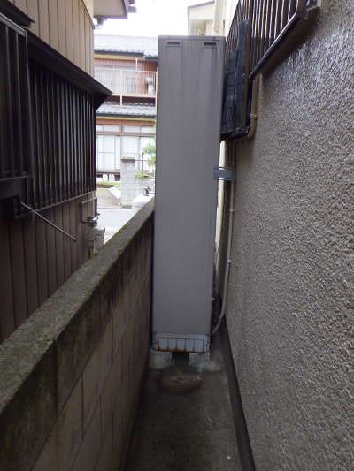 交換前のエコキュート