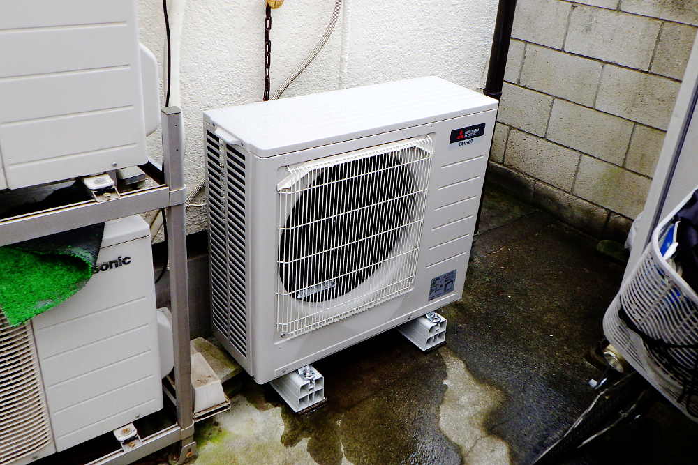 交換後のヒートポンプユニット