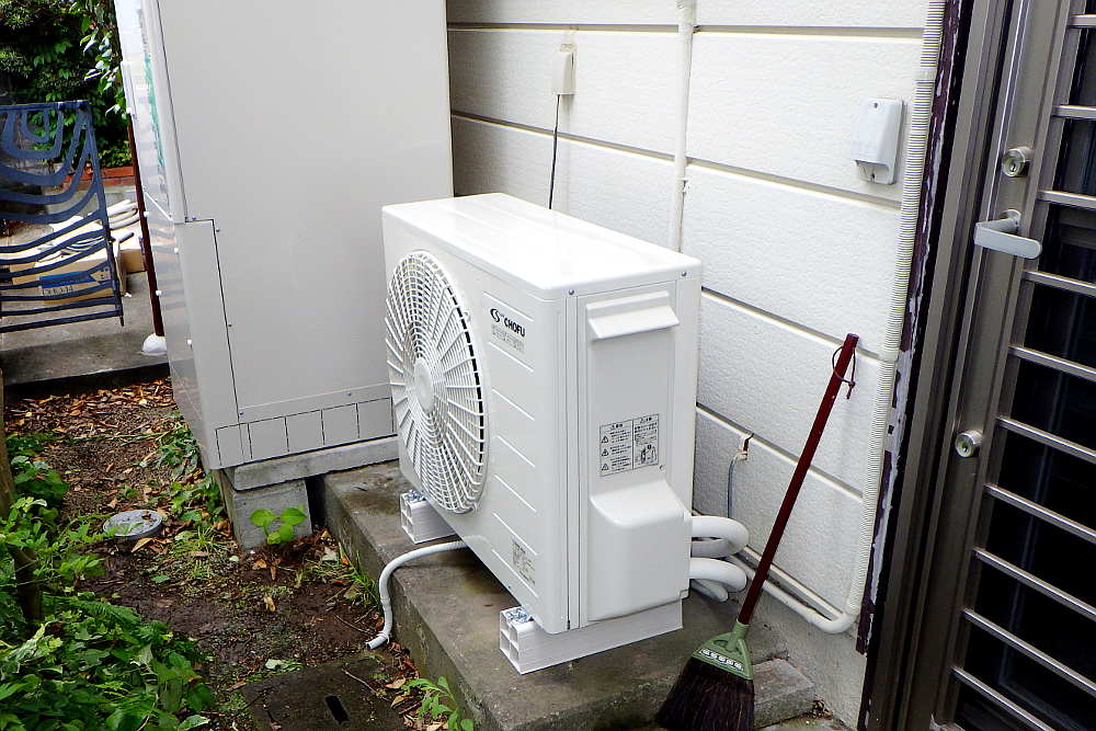 設置後のヒートポンプユニット