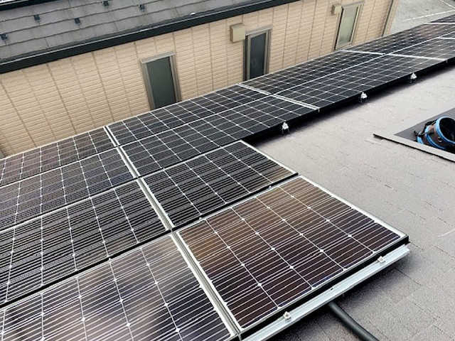 太陽光パネル設置完了