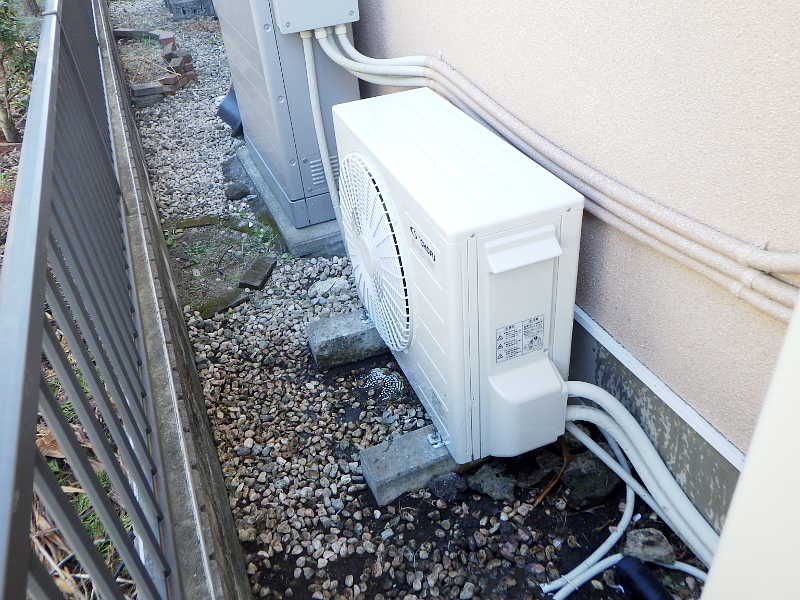 交換後のヒートポンプユニット