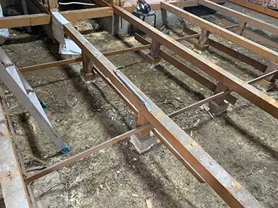 施工前の床下