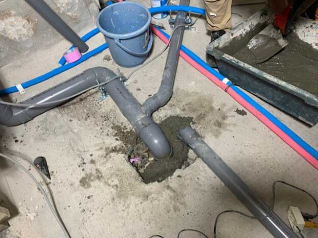 排水管部分のコンクリート補修