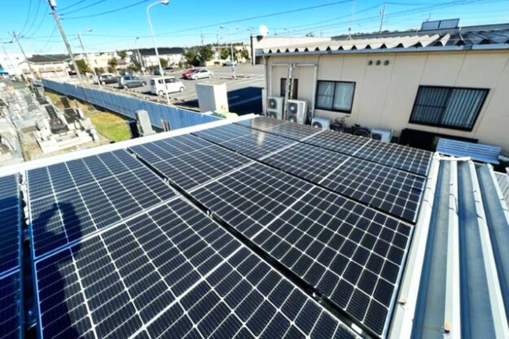 設置後の太陽光パネル
