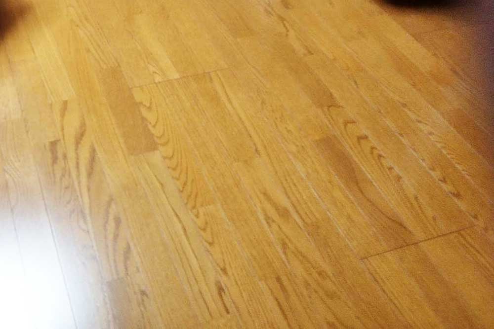 施工後のリビング床