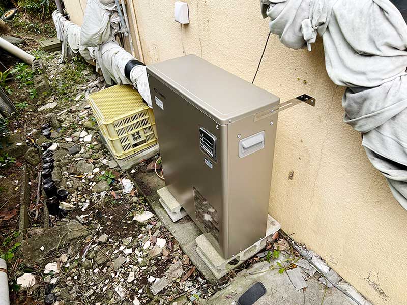 交換後の石油給湯器