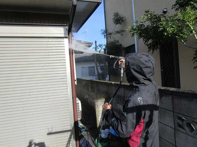 外壁の高圧洗浄