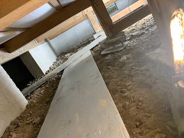 床下の道