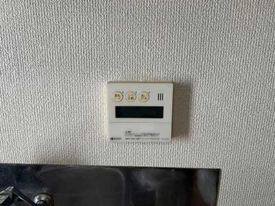 交換前の浴室側リモコン