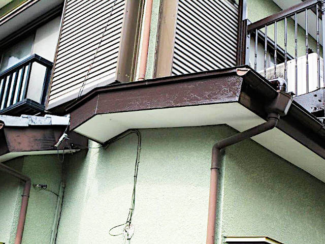 破風の上塗り