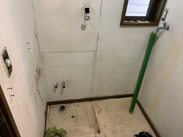 洗面台の撤去