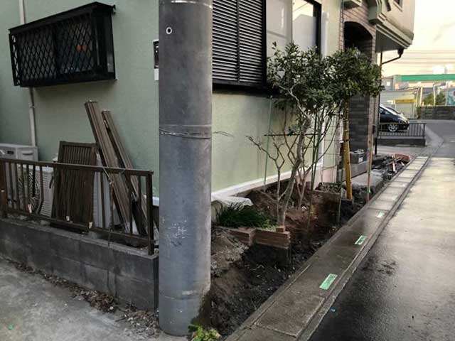 ブロック塀設置個所の掘削