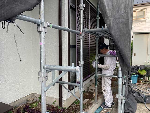 雨戸の塗装