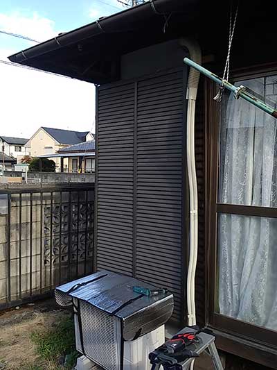 施工前の戸袋・雨戸