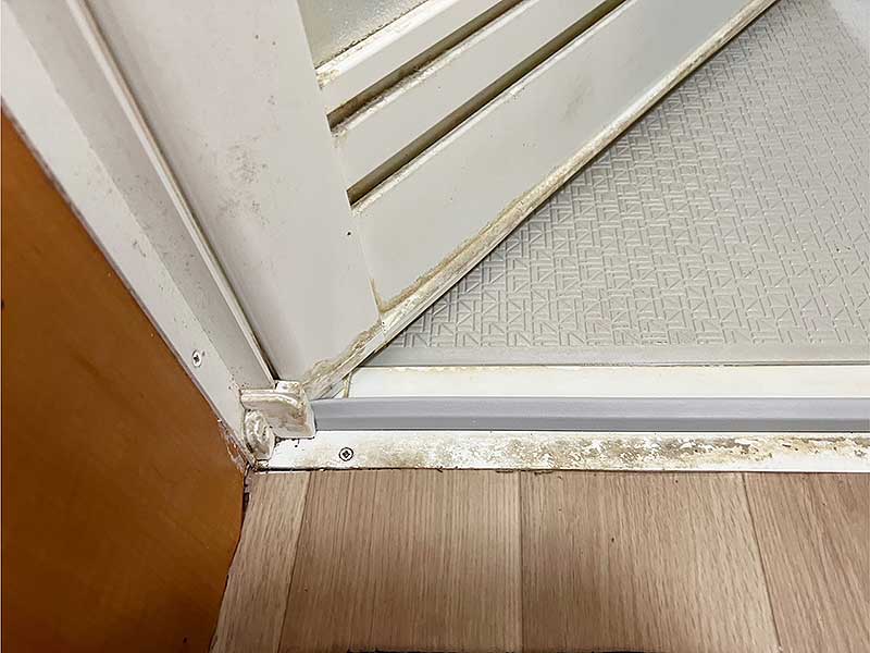 交換後の浴室ドアパッキン