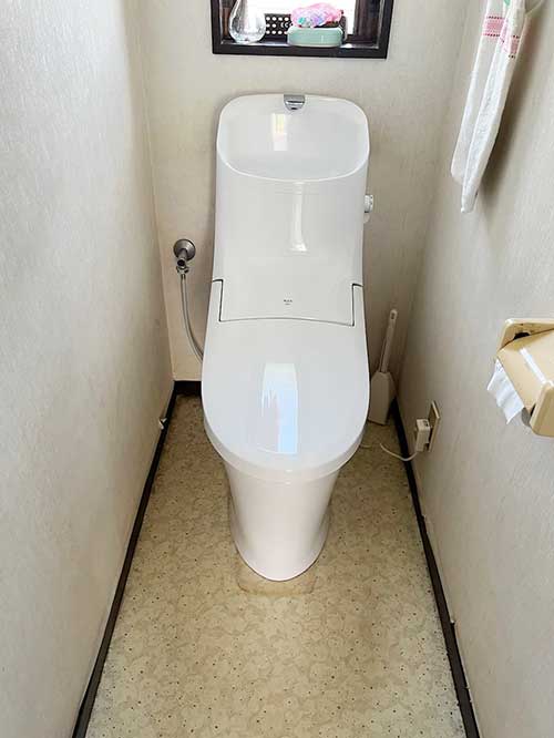 新しいトイレの取り付け