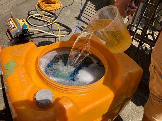 発泡剤を入れる
