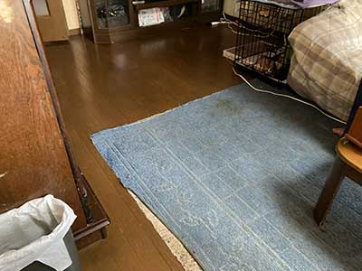 施工前のLDK床