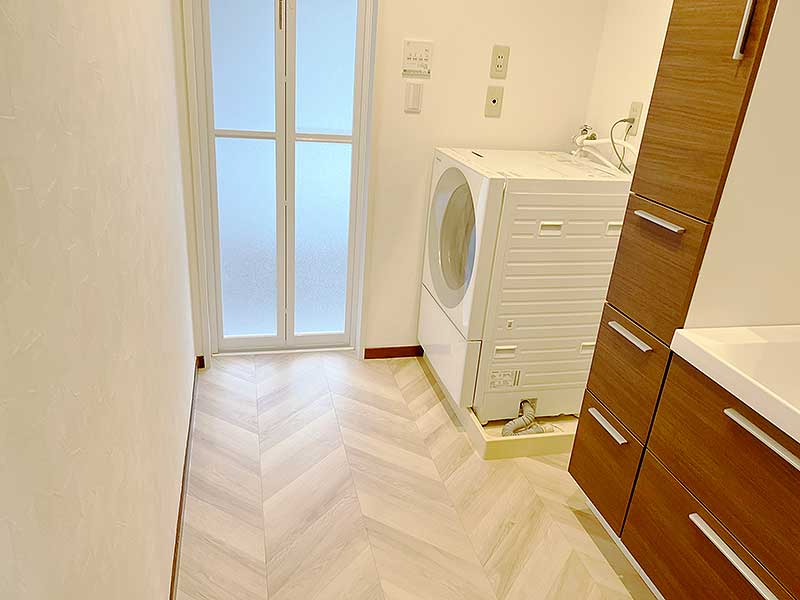 施工後の洗面室
