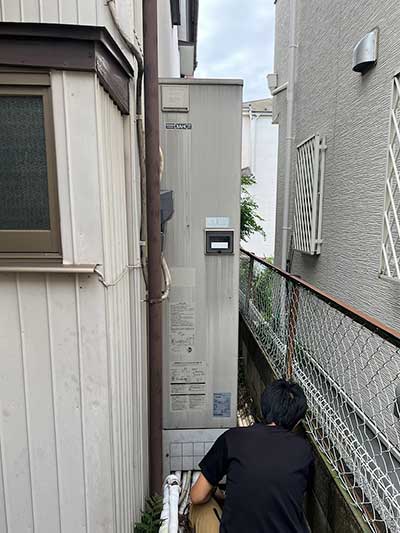 交換前のエコキュート