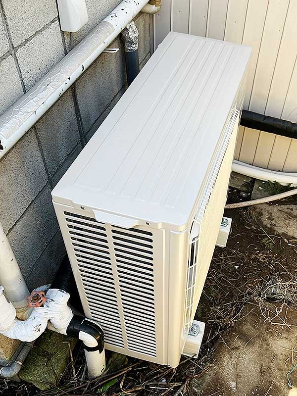 交換後のヒートポンプユニット