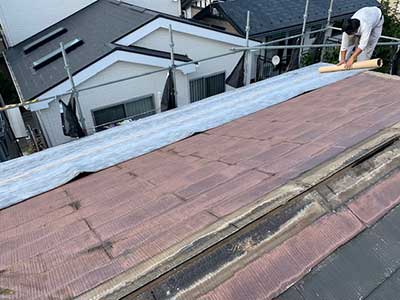 施工前の屋根