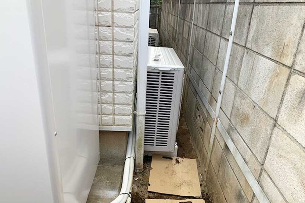 設置後のヒートポンプユニット