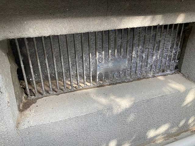 他の風窓から消毒液の確認