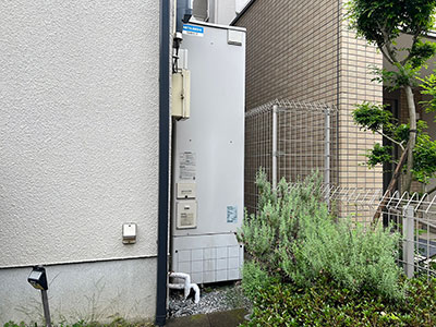 交換前のエコキュート